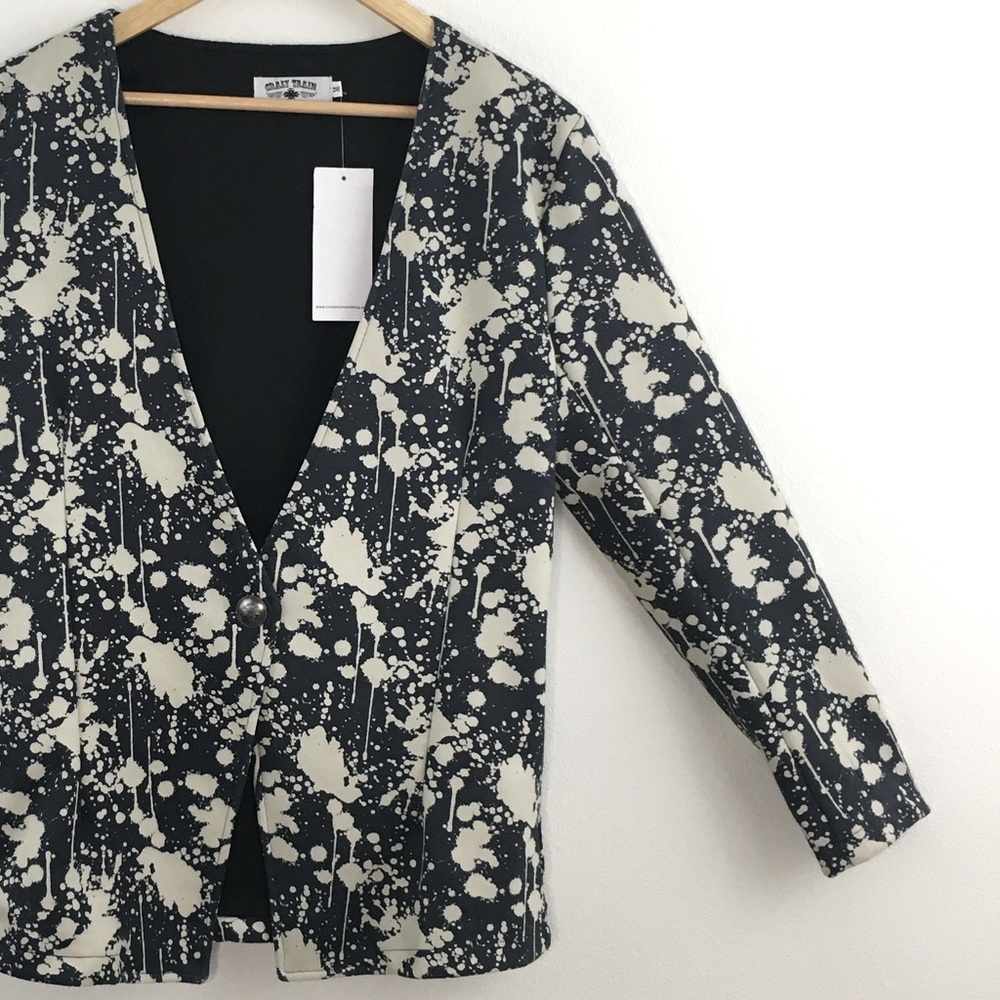 Stylish Navy & Cream Jacket w/ Pockets